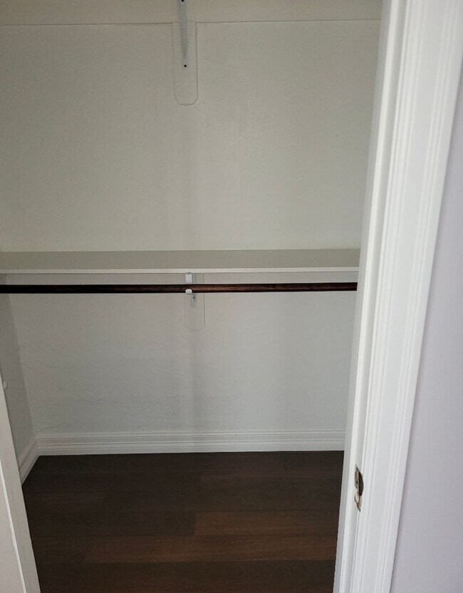 Building Photo - 6918 Irvington Blvd