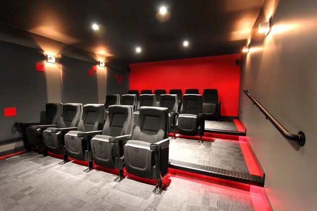 Building Photo - 1671 E Greenbriar Dr