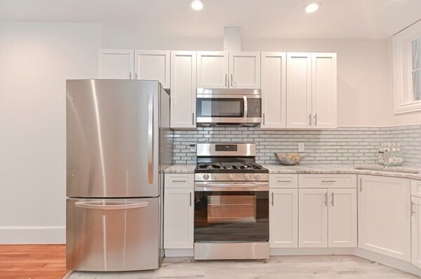 Building Photo - 28 Inman St