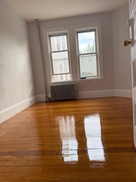 Building Photo - 161 Beacon St