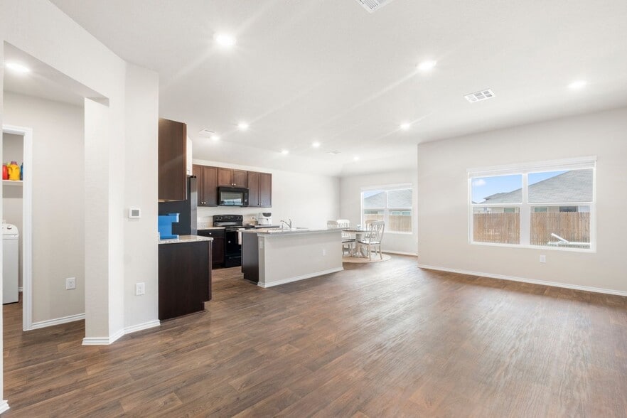 Building Photo - 5824 Brocade Dr