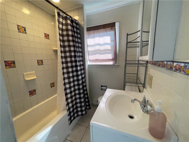 Building Photo - 60 Berkeley Ave