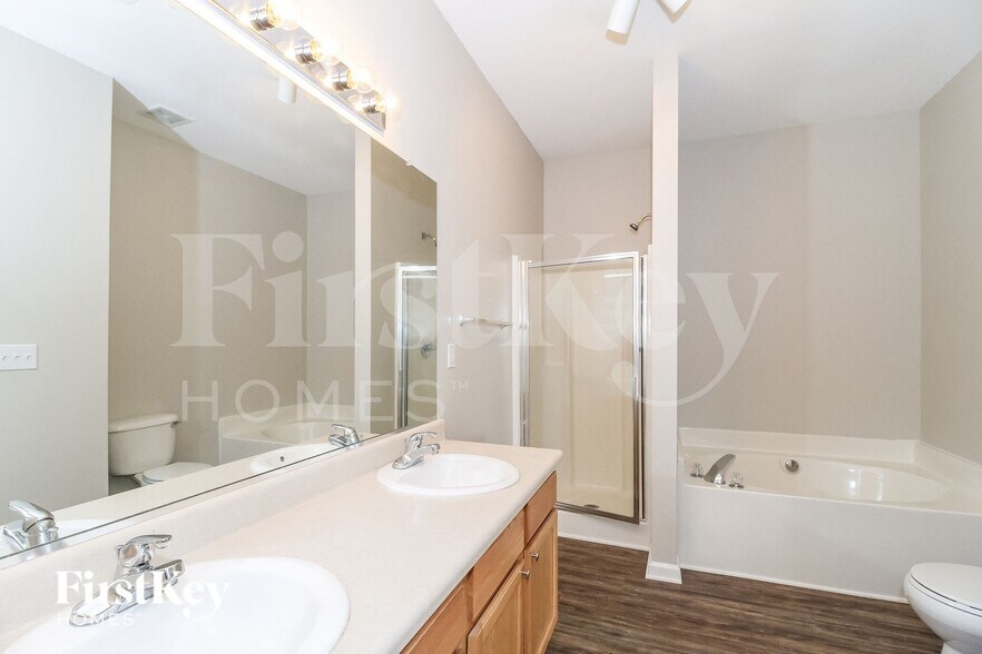 Building Photo - 4630 Lauren Woods Ct