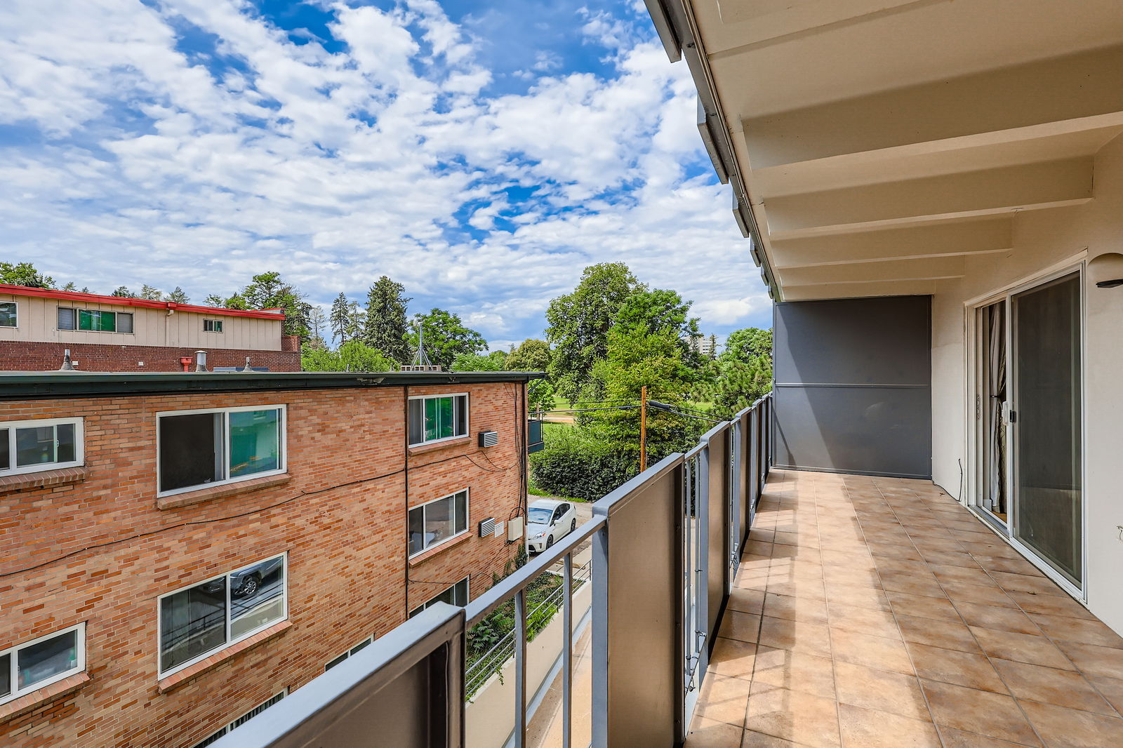 Oversized Patio - 1265 Race St