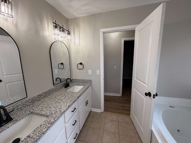 Building Photo - Available for rent in Chapelwood Subdivision-** MOVE-IN SPECIAL - $500 OFF OF FIRST MONTH'S RENT! **