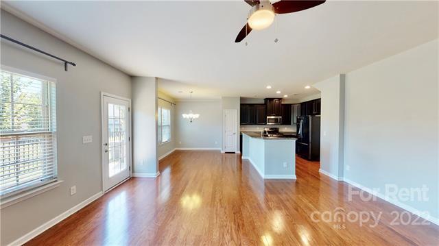 Building Photo - 1757 Evergreen Dr