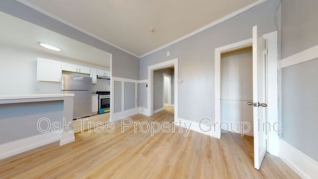 Building Photo - 144 Grand Ave