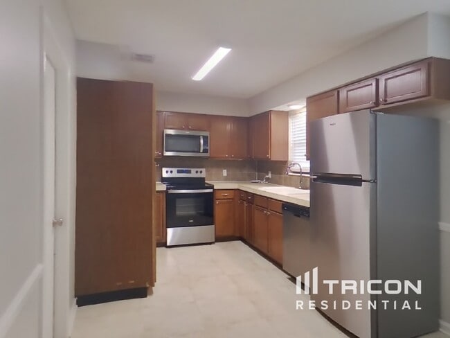Building Photo - 11418 Prom Point Ct