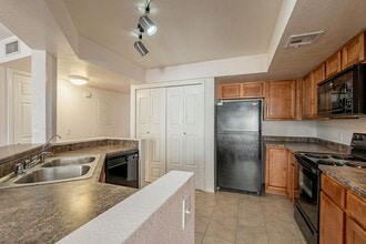 Building Photo - Ready to Move In - Two Bedrooms!