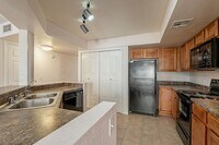 Building Photo - Ready to Move In - Two Bedrooms!