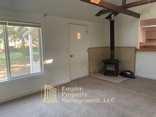 Building Photo - 87948 8th St