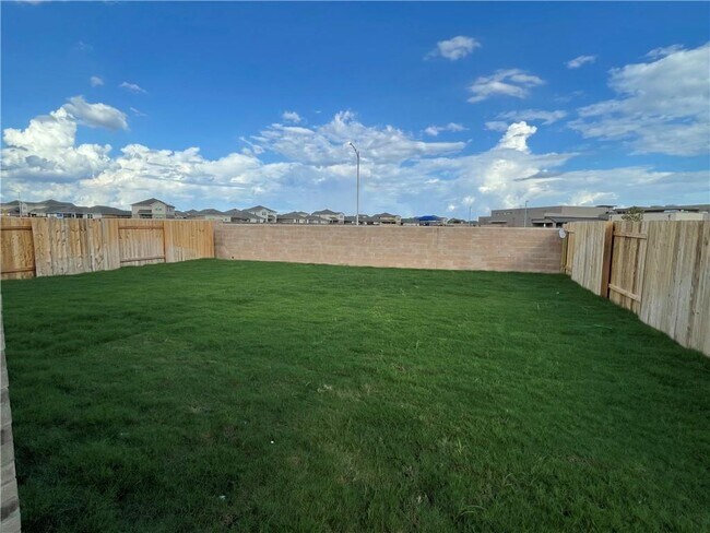Building Photo - 14109 Pennington Ln