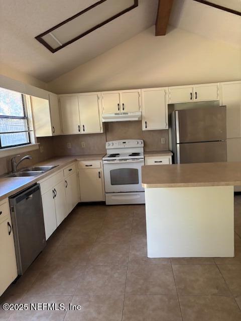 Building Photo - 13 Oaks Dr