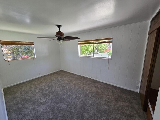 Building Photo - 309 E 200 S