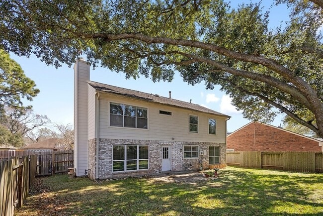 Building Photo - 22919 Garden Canyon Dr