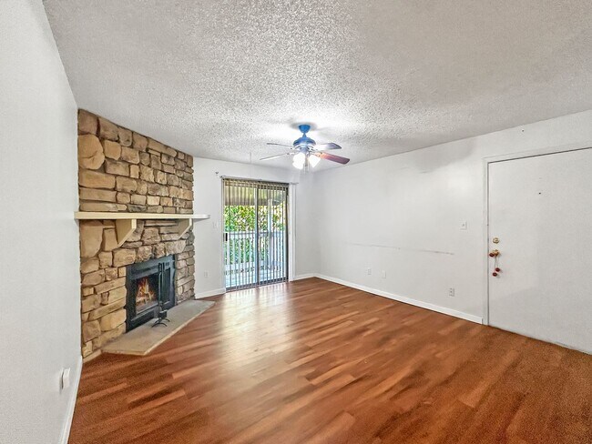 Building Photo - $0 DEPOSIT OPTION. SPACIOUS 2-BEDROOM, 2-B...