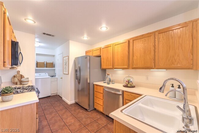 Building Photo - 8136 Autumn Star Ave