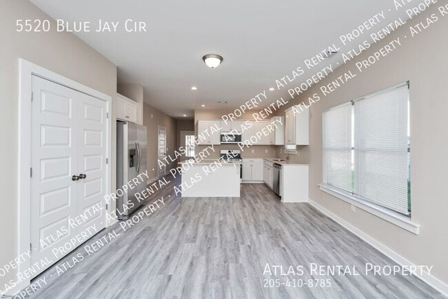 Building Photo - 5520 Blue Jay Cir