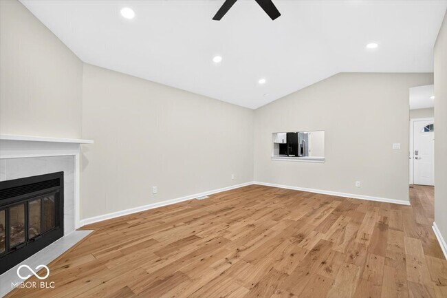 Building Photo - 9218 N Park Ave