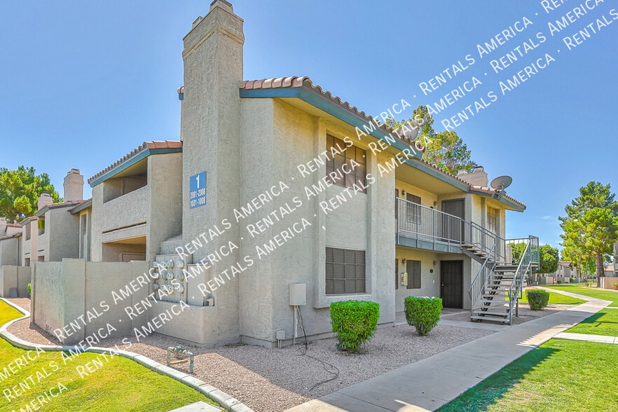 Primary Photo - 533 W Guadalupe Rd