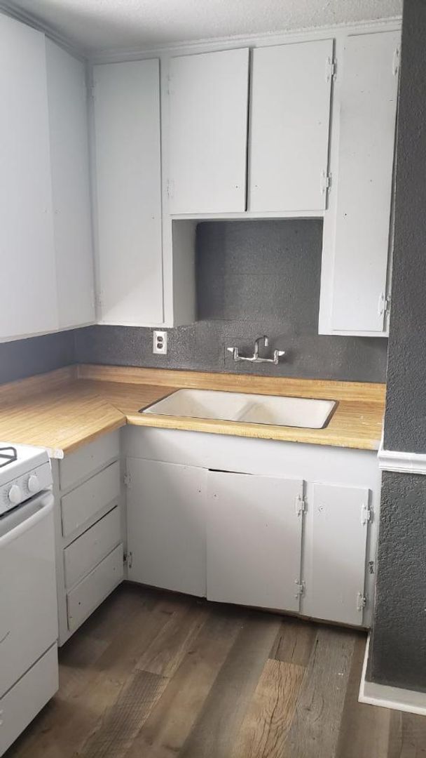 Building Photo - Adorable 2bedroom 1bathroom