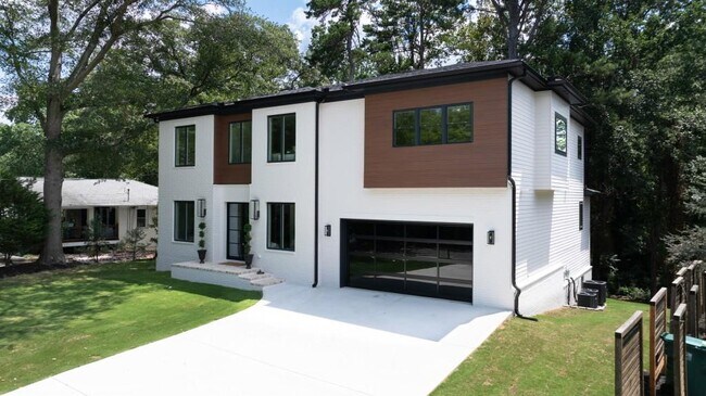 Building Photo - 2771 Guthrie St