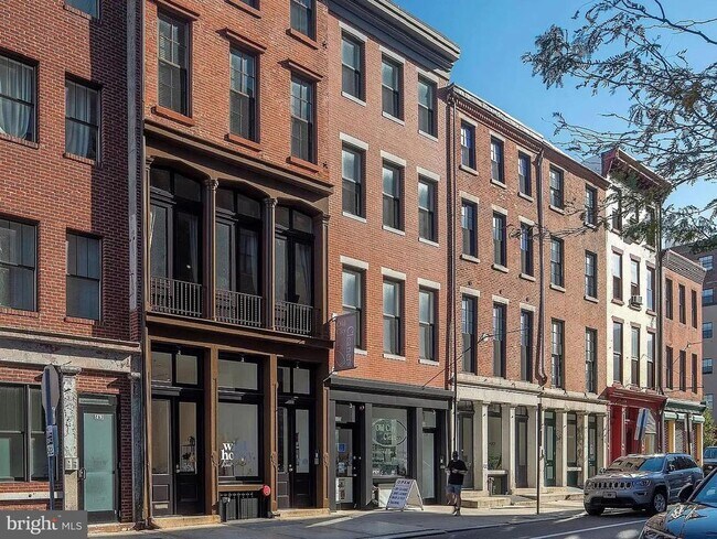 Building Photo - 261 N 3rd St