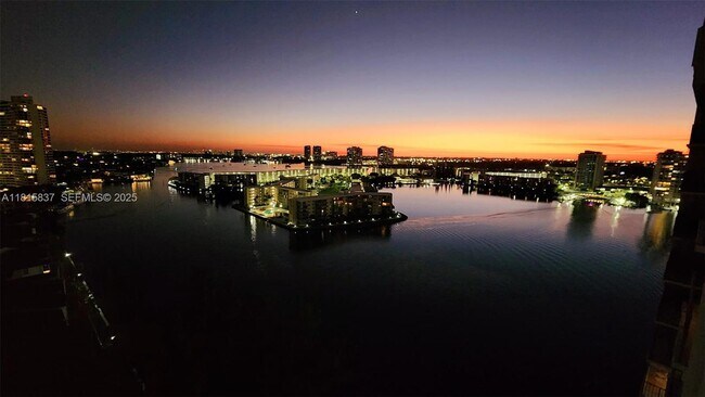 Building Photo - 18151 NE 31st Ct