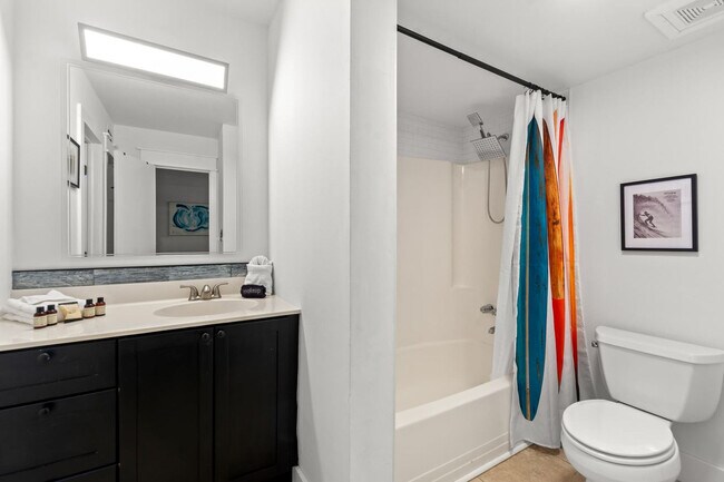 Building Photo - 4000 Gulf Terrace Dr