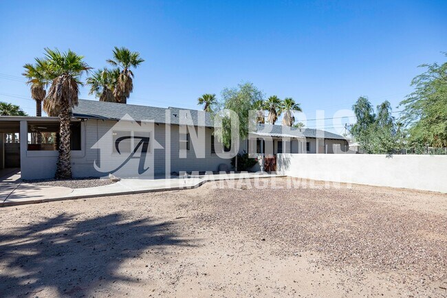 Building Photo - Amazing Home with a Pool and NO HOA