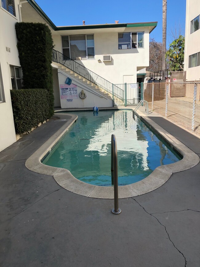 Pool - 12817 Moorpark St