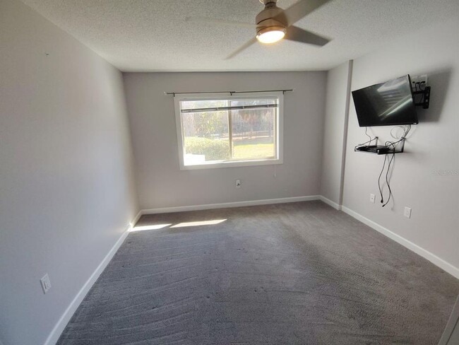 Building Photo - 453 Prestwick Pl