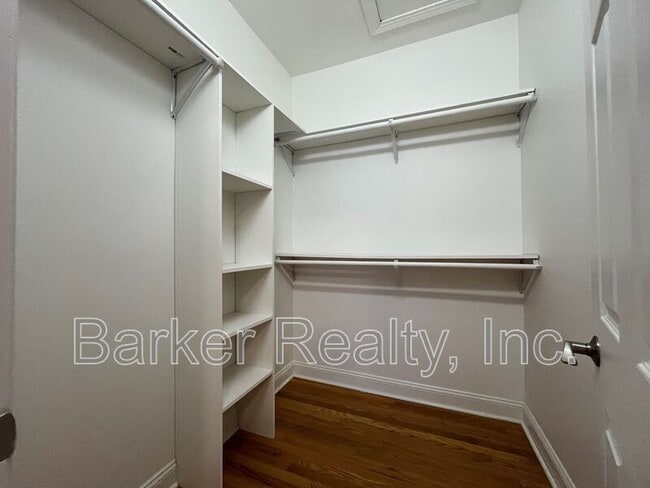 Building Photo - 1343 Cameron View Ct