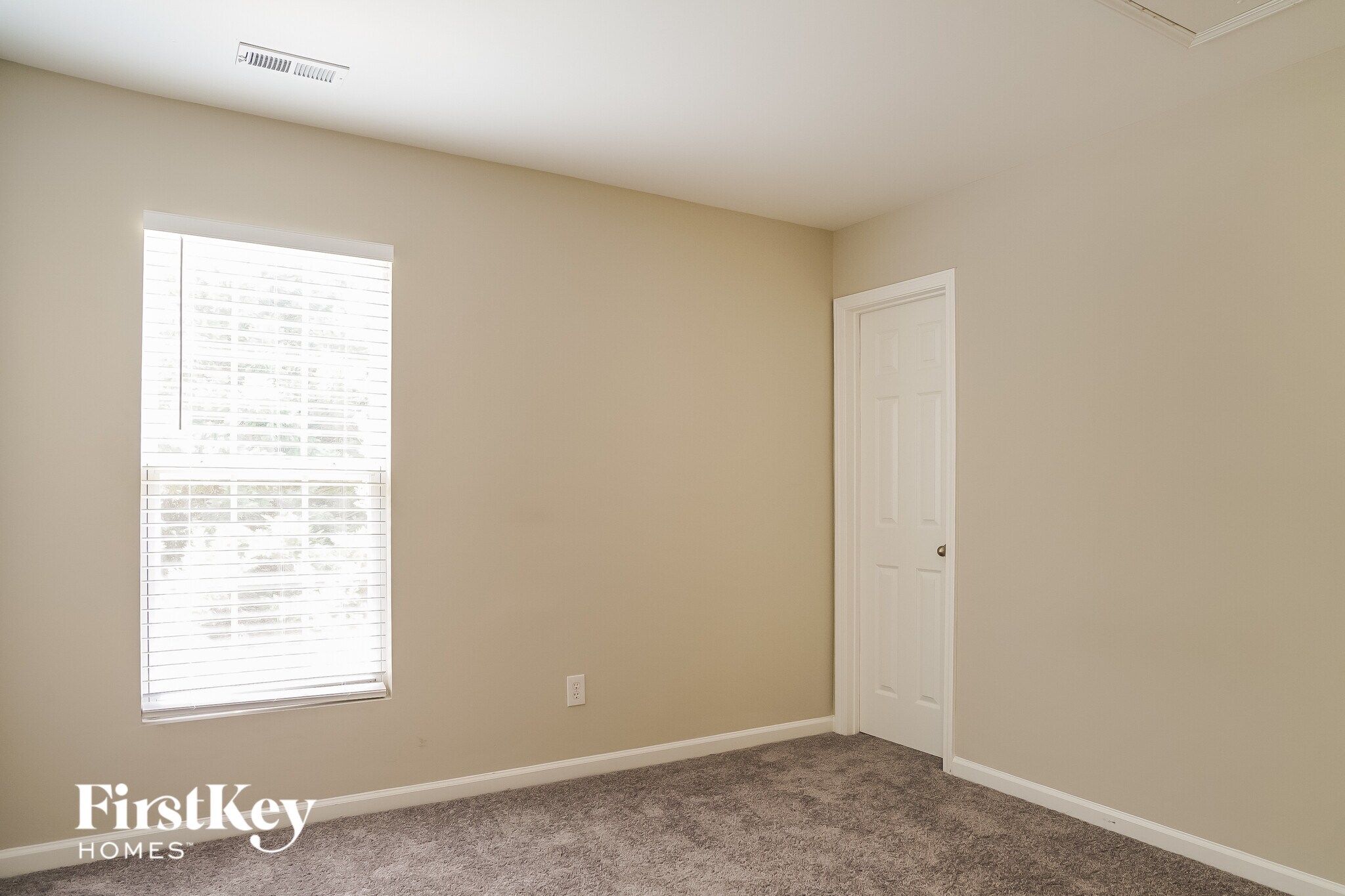 Building Photo - 5048 Babbling Brook Dr