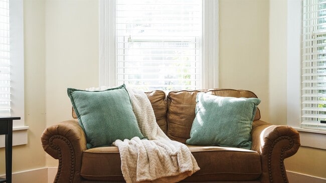 Building Photo - 14 Sanchez Ave