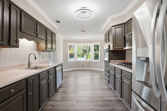 Building Photo - Mayfair Home For Lease with Backyard Oasis!