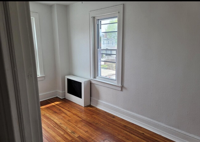 Building Photo - 1281 S Broad St