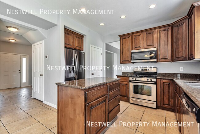 Building Photo - Beautiful Lehi Home in Prime Location!