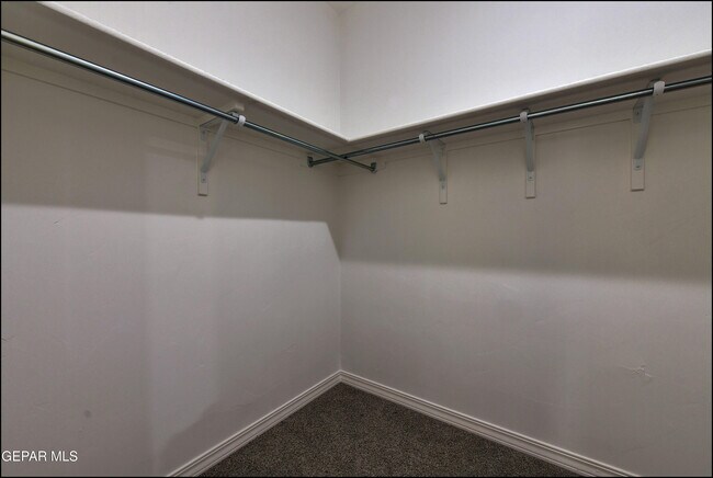 Building Photo - 12844 Giovanni Grajeda Ave