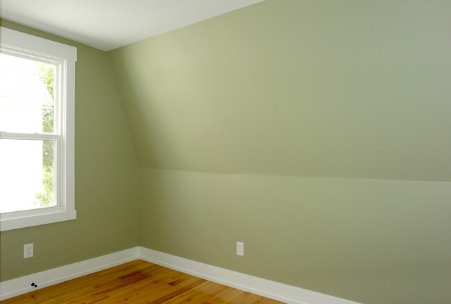 Building Photo - 1424 Sigsbee St SE