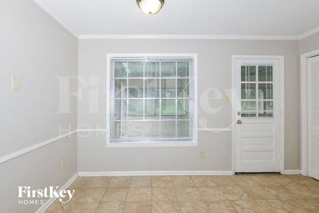 Building Photo - 5590 Montpelier Dr