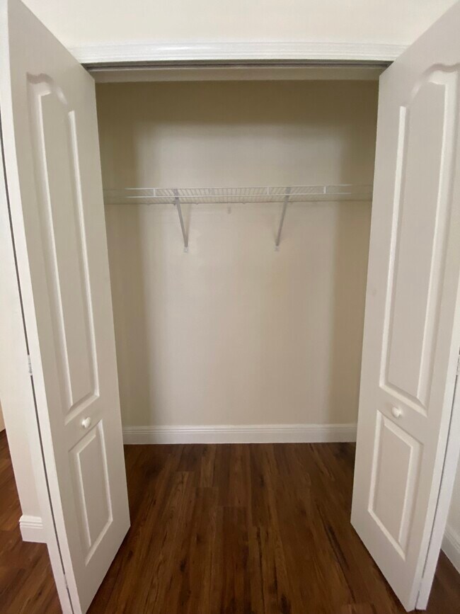 Building Photo - 12101 Santaluz Dr