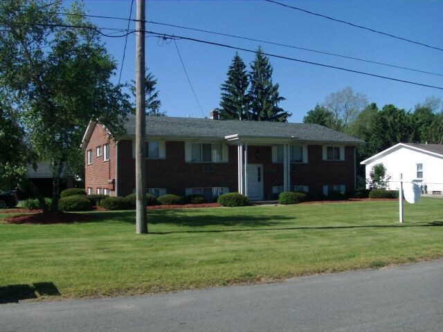 Building Photo - 2 br, 1 bath 4plex - 56th St 466