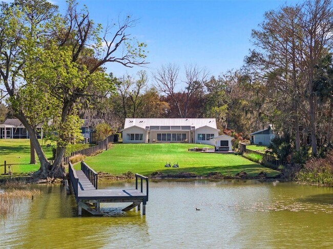 Building Photo - 1021 Temple Grove Pl