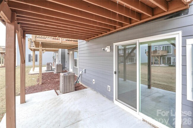 Building Photo - 5038 Springarn Ct