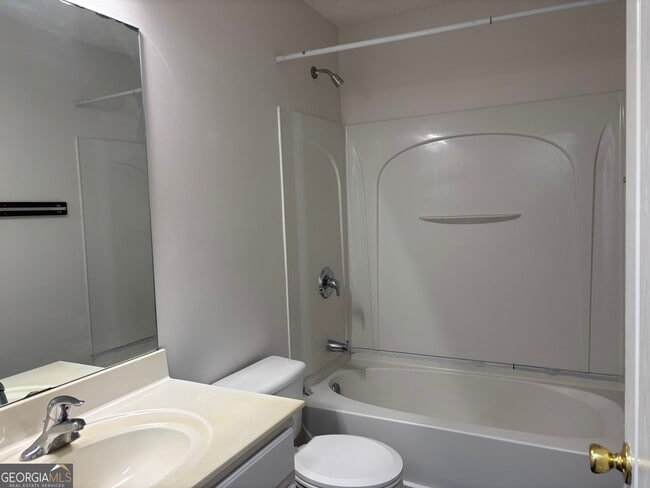 Building Photo - 6367 Ellenwood Dr