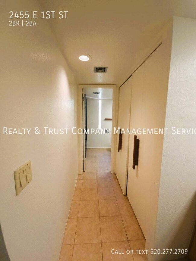 Building Photo - 2455 E 1st St