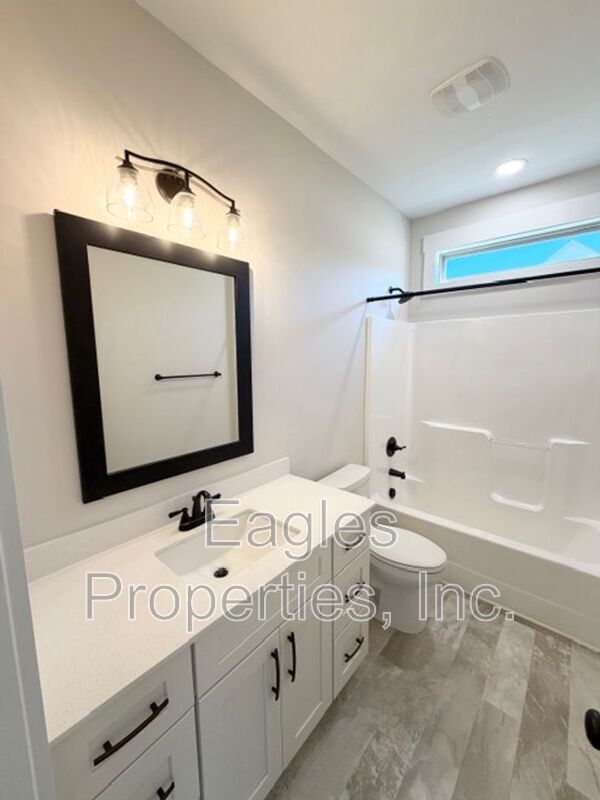Building Photo - 609 Tuscany Cir
