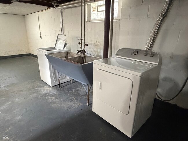 Building Photo - 6191 Crittenden Ave