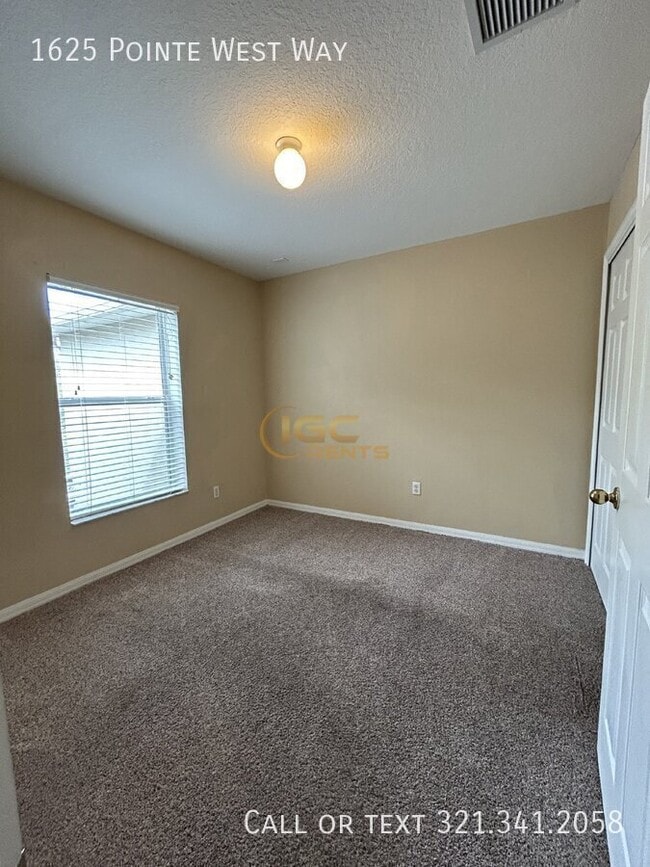 Building Photo - 1625 Pointe W Wy